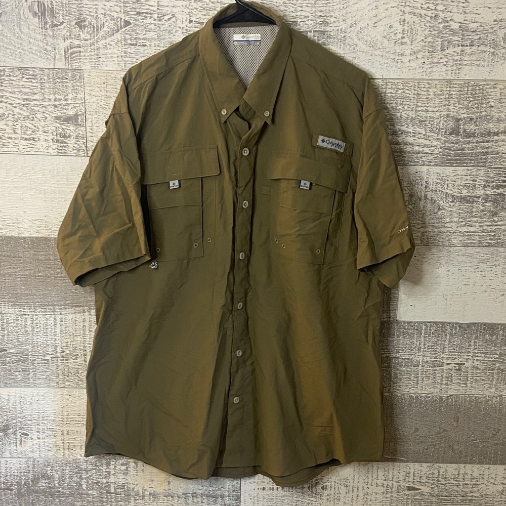 Columbia Men's Casual Olive Button Down Shirt Size Large PFG